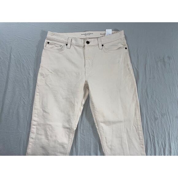 Banana Republic Traveler Slim Fit Sateen 5-Pocket Jeans. Ivory, Men's 32X30. GUC - Picture 5 of 9